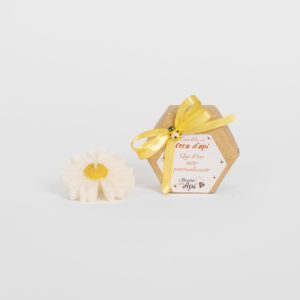 Segnaposto candela fiocco giallo apina in legno e testo personalizzato